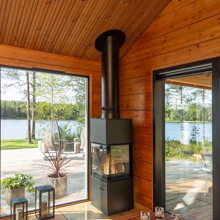 Lakeside Holiday Home Рованиеми Экстерьер фото